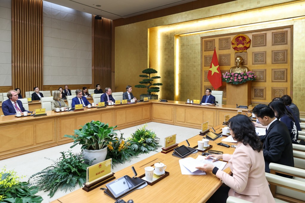 Các đại biểu tham dự buổi làm việc - Ảnh: VGP/Nhật Bắc