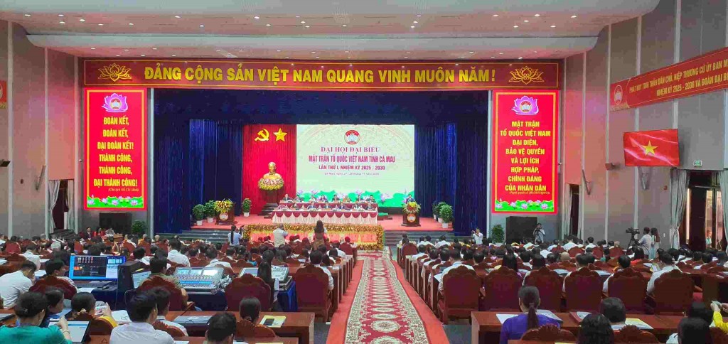 Đại hội đại biểu MTTQ Việt Nam tỉnh Cà Mau lần thứ I, nhiệm kỳ 2025-2030 làm việc phiên đầu tiên. Ảnh: Nhật Hồ Đại hội đại biểu MTTQ Việt Nam tỉnh Cà Mau lần thứ I, nhiệm kỳ 2025-2030 làm việc phiên đầu tiên. Ảnh: Nhật Hồ