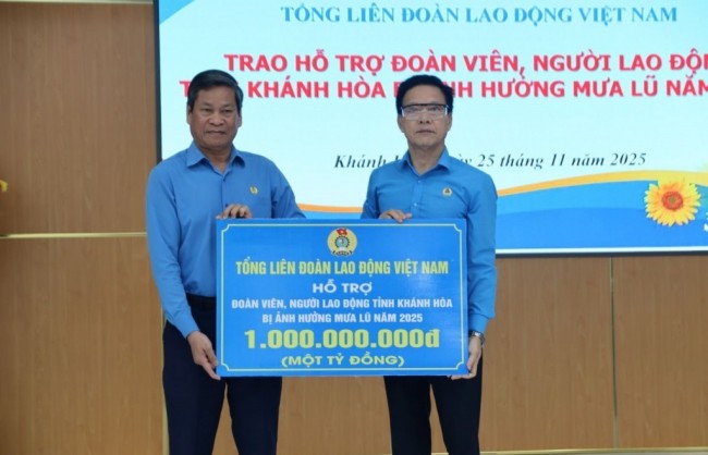 Hỗ trợ khẩn cấp 1 tỉ đồng cho người lao động tại Khánh Hoà