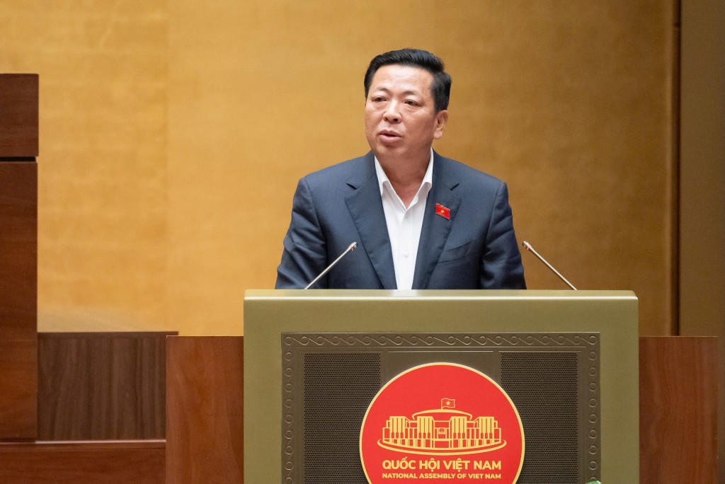 Bộ trưởng Bộ Xây dựng Trần Hồng Minh