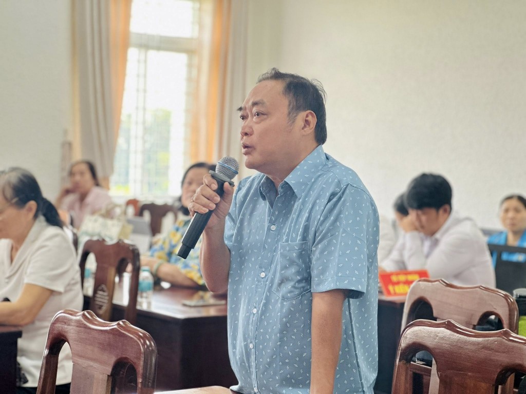 Đại biểu HĐND TP Hồ Chí Minh tiếp nhận ý kiến cử tri phường Thuận An