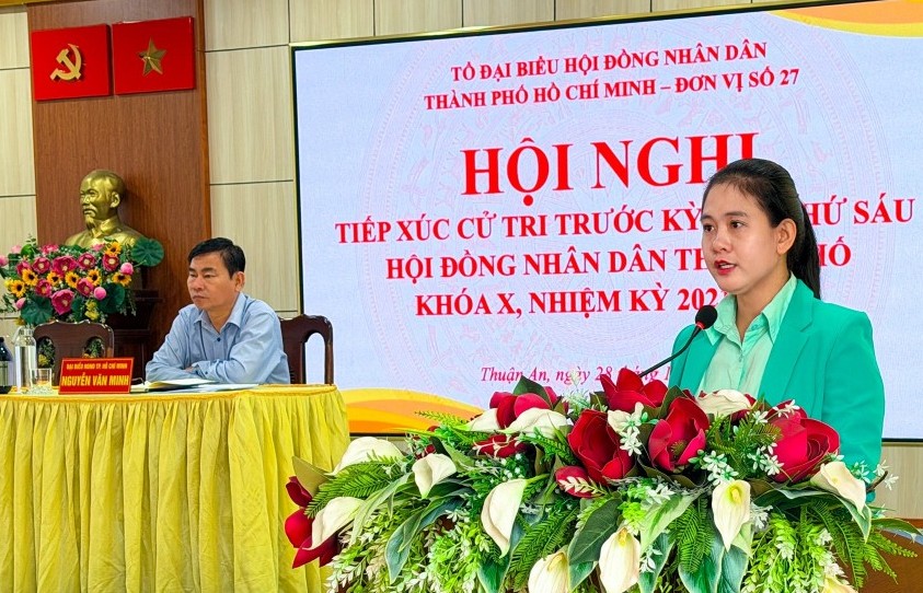 Đại biểu HĐND TP Hồ Chí Minh tiếp nhận ý kiến cử tri phường Thuận An