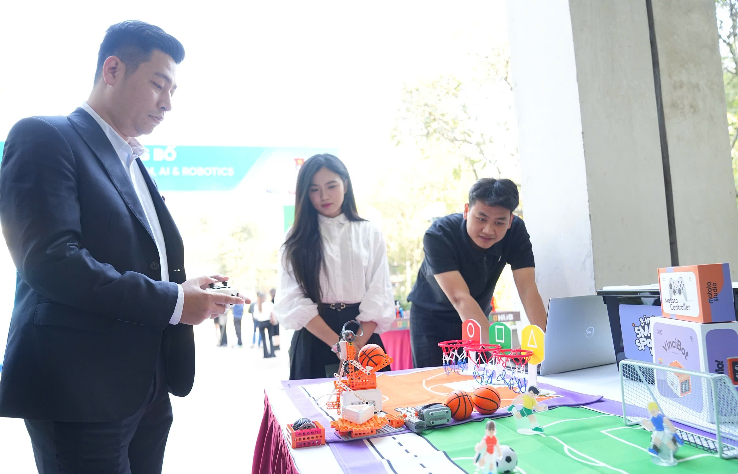 Cơ hội để học sinh khám phá năng lực STEM, AI và Robotics