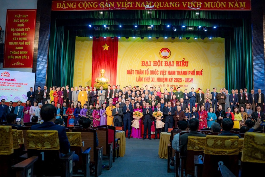 Ủy ban MTTQ Việt Nam thành phố Huế khóa XI hiệp thương cử Ban Thường trực Ủy ban MTTQ Việt Nam thành phố gồm 10 đồng chí Ủy ban MTTQ Việt Nam thành phố Huế khóa XI hiệp thương cử Ban Thường trực Ủy ban MTTQ Việt Nam thành phố gồm 10 đồng chí