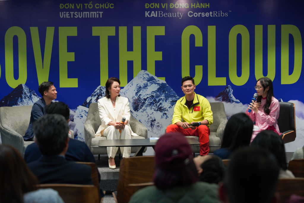 Các diễn giả kể lại hành trình vượt qua giới hạn bản thân để chinh phục thiên nhiên