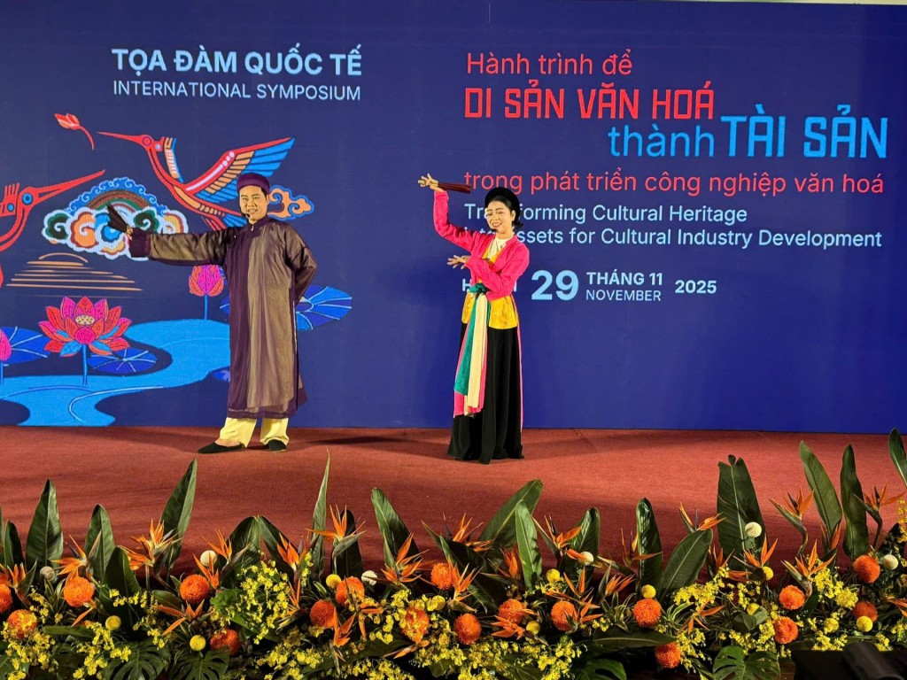 Hà Nội sở hữu nhiều di sản vật thể và phi vật thể (Ảnh: Hoàng Lân) Hà Nội sở hữu nhiều di sản vật thể và phi vật thể (Ảnh: Hoàng Lân)