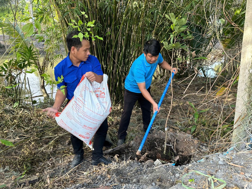 Đổi mới diện mạo nhờ mô hình “Trồng cây xanh-phủ xanh