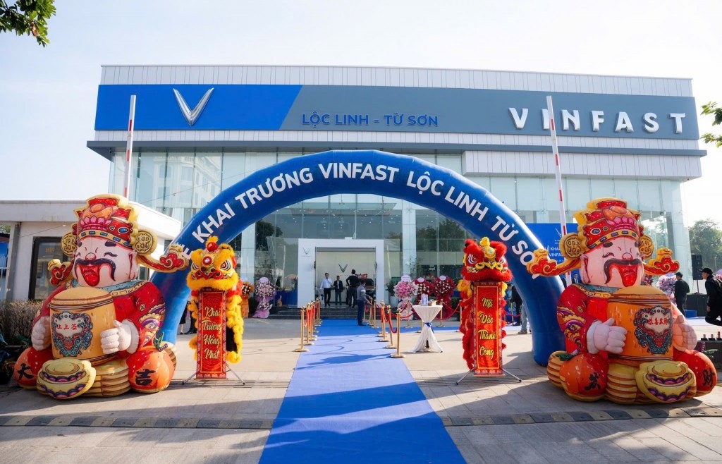 VinFast khai trương Xưởng dịch vụ thứ 350 - sở hữu mạng lưới hậu mãi lớn nhất Việt Nam