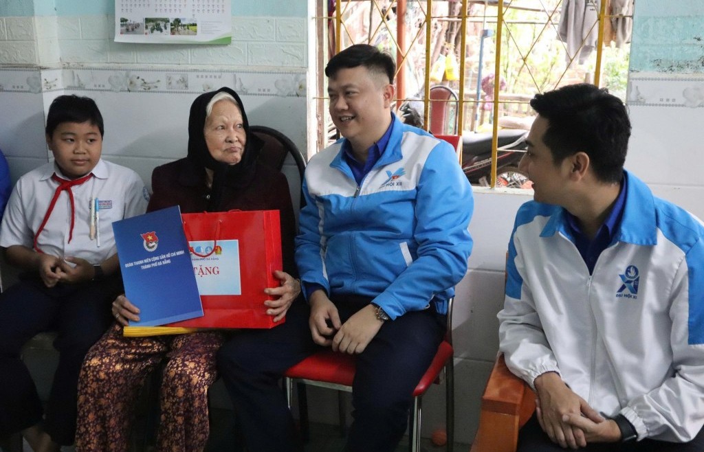 Thành đoàn Đà Nẵng phát động “Ngày cao điểm Thanh niên cùng hành động”