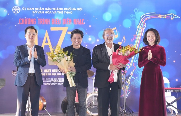 Dự án "Âm nhạc cuối tuần": Điểm hẹn văn hóa mới bên hồ Gươm