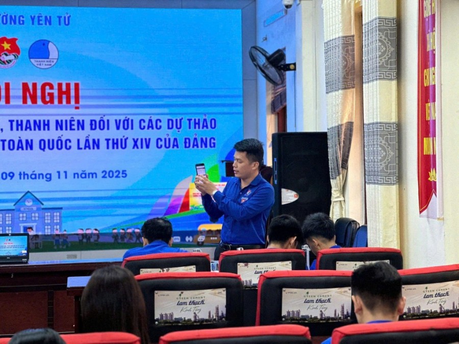 Thanh niên các địa phương tham gia đối thoại, chia sẻ ý kiến về Dự thảo Văn kiện. Thanh niên các địa phương tham gia đối thoại, chia sẻ ý kiến về Dự thảo Văn kiện.