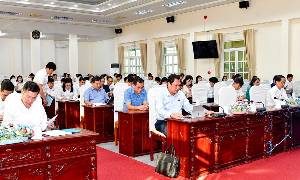 Tham dự buổi thuyết trình, có Phó Bí thư Tỉnh ủy, Chủ tịch Ủy ban MTTQ Việt Nam tỉnh Hồ Thanh Thủy; Phó Chủ tịch Thường trực HĐND tỉnh Lê Thị Nhung và các Phó Chủ tịch UBND tỉnh: Lâm Văn Bi, Ngô Vũ Thăng.