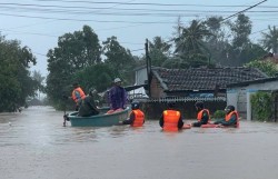 “Thương lắm nơi bão lũ” - bản nhạc lay động về tình người trong gian khó