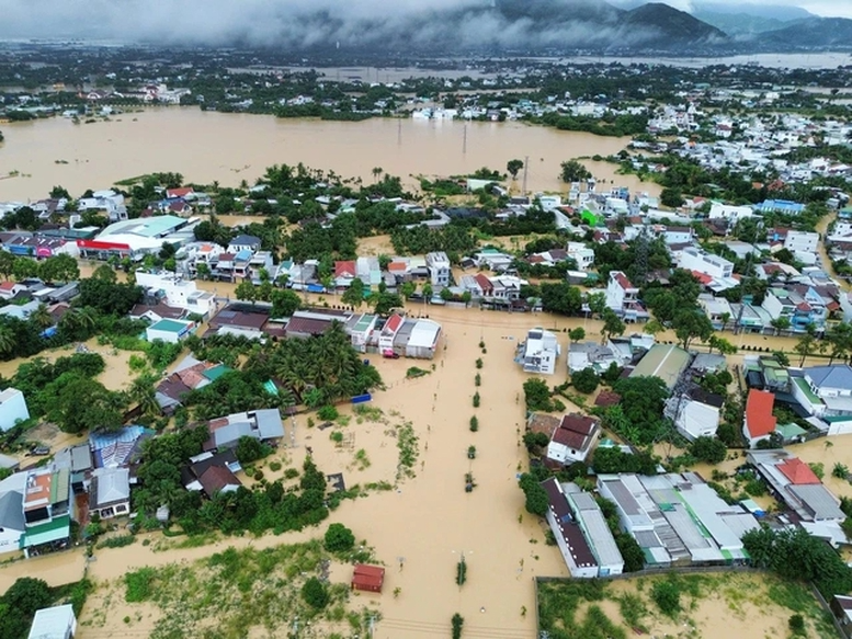 “Thương lắm nơi bão lũ” - bản nhạc lay động về tình người trong gian khó