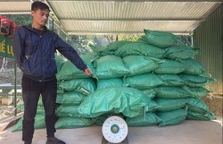 Biên phòng Cao Bằng thu giữ hơn 1,7 tấn hàng hóa không rõ nguồn gốc