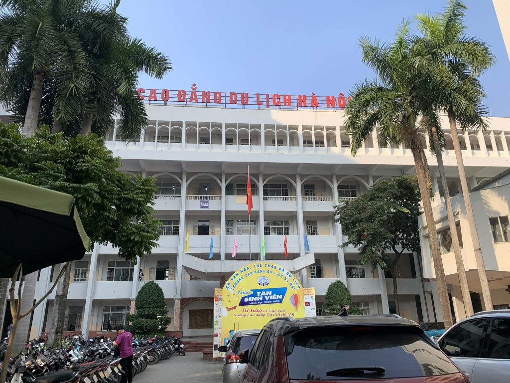 Trường Cao đẳng Du lịch Hà Nội – nơi xảy ra sự việc sinh viên nêu băn khoăn nhận tiền tập luyện A80