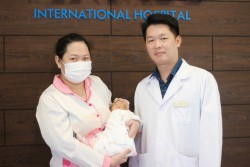 Gần 40 ngày nỗ lực hồi sinh sự sống cho bé trai sinh non chỉ nặng hơn 1kg tại Vinmec Phú Quốc