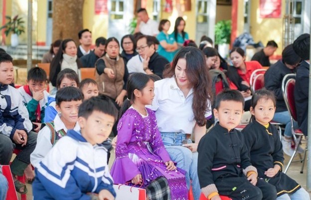 Bản hòa ca hạnh phúc tại ROX Group