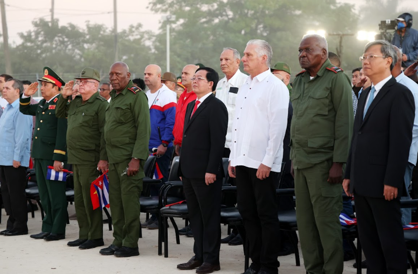 Phó Thủ tướng Hồ Quốc Dũng dự Lễ kỷ niệm 65 năm thiết lập quan hệ ngoại giao Việt Nam - Cuba - Ảnh: VGP/Gia Huy