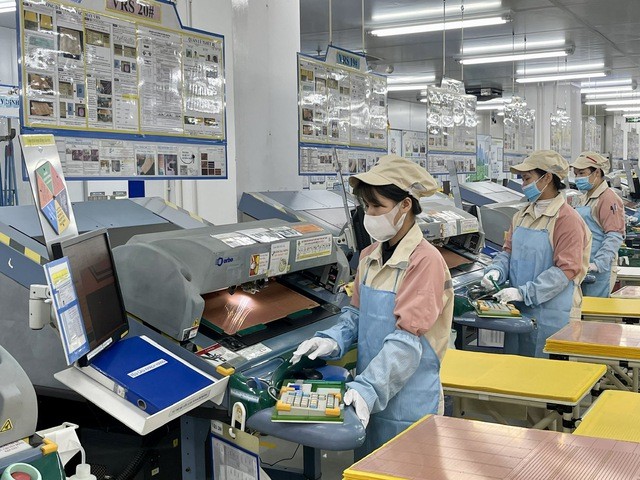 Hà Nội giao chỉ tiêu phát triển kinh tế - xã hội, dự toán thu, chi ngân sách, biên chế hành chính, sự nghiệp năm 2026