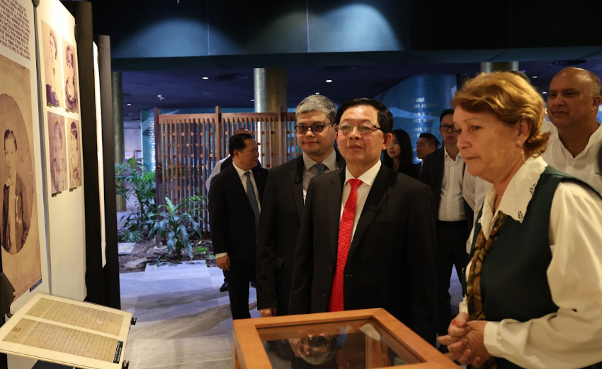 Phó Thủ tướng Hồ Quốc Dũng thăm khu Tưởng niệm Anh hùng dân tộc Cuba José Martí - Đài tưởng niệm José Martí - Ảnh: VGP/Gia Huy