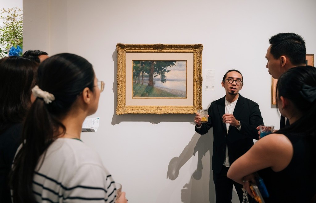 Standard Chartered tổ chức triển lãm nghệ thuật dành riêng cho khách hàng ưu tiên