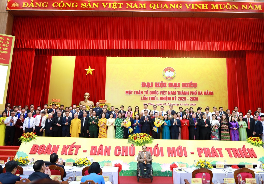 Ra mắt Ban Thường trực Ủy ban MTTQ Việt Nam thành phố Đà Nẵng khóa I, nhiệm kỳ 2025 – 2030 (Ảnh Út Vũ)