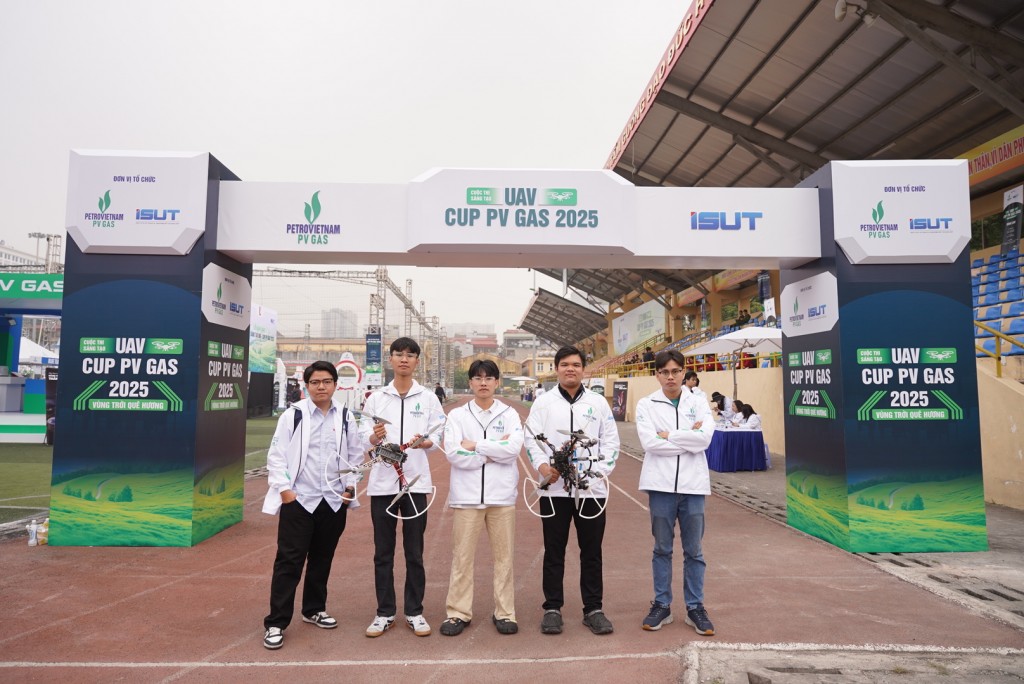 28 đội tranh tài tại Cuộc thi Sáng tạo UAV “Vùng trời quê hương”