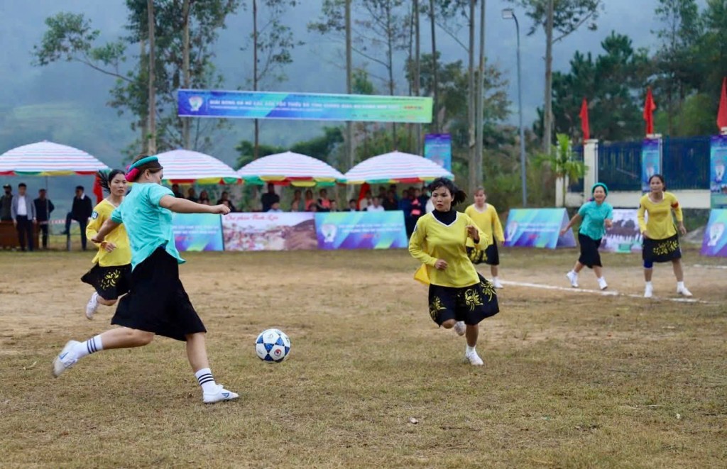Giải đấu quy tụ 8 đội bóng nữ với 130 cầu thủ đến từ các tỉnh Quảng Ninh, Tuyên Quang, Lào Cai