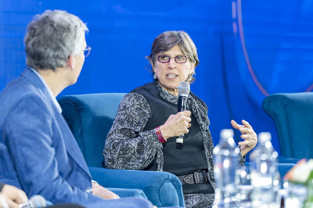 GS. Pamela Christine Ronald - Đại học California, Davis, Hoa Kỳ chia sẻ công nghệ đột phá gen cây trồng