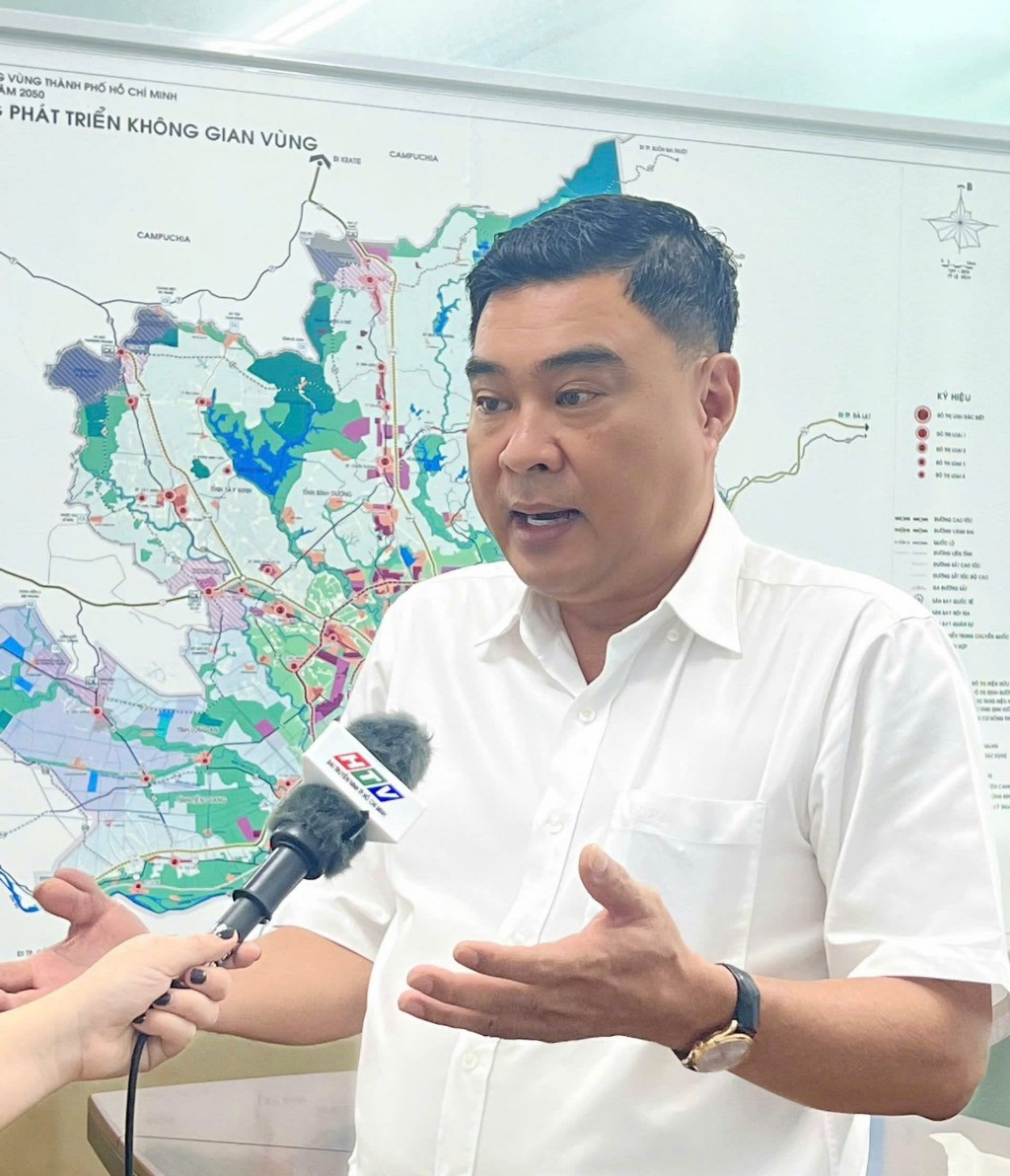 Ths. Mã Xuân Tuấn, Giám đốc Trung tâm Nghiên cứu Tư vấn Đầu tư Bất động sản TP Hồ Chí Minh trả lời báo chí