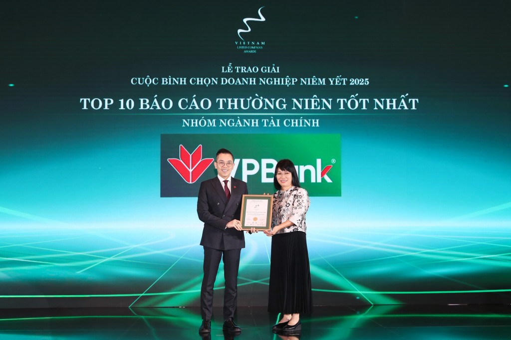 VPBank giành ‘cú đúp giải thưởng tại VLCA 2025