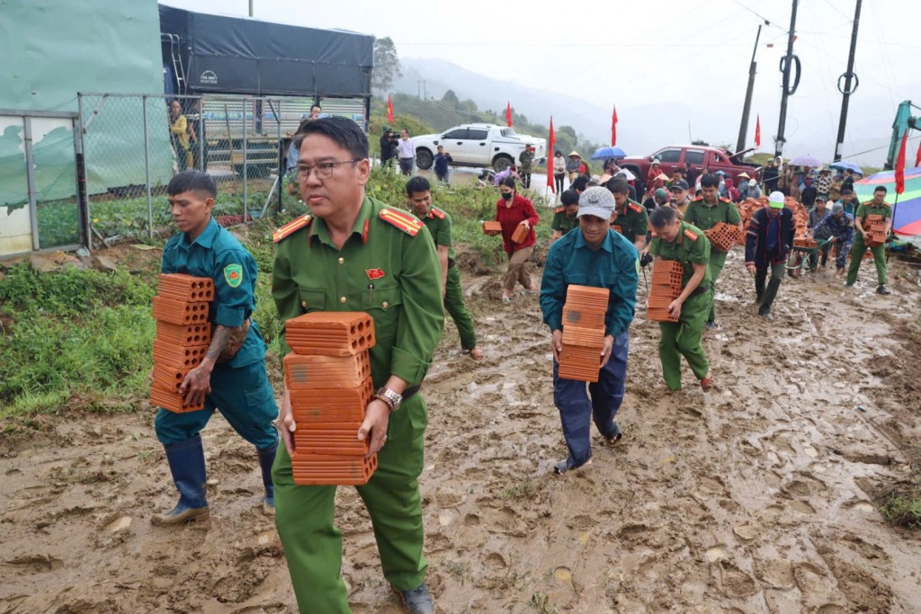 Quảng Ngãi phát động hưởng ứng “Chiến dịch Quang Trung” Quảng Ngãi phát động hưởng ứng “Chiến dịch Quang Trung”