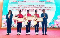 Khen thưởng HLV, VĐV xuất sắc giải Bi sắt vô địch thế giới