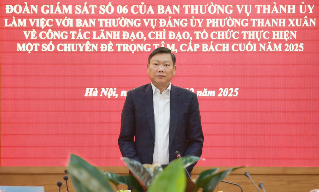 Ủy viên Ban Thường vụ Thành ủy, Chủ nhiệm Ủy ban Kiểm tra Thành ủy Đỗ Anh Tuấn phát biểu tại buổi giám sát