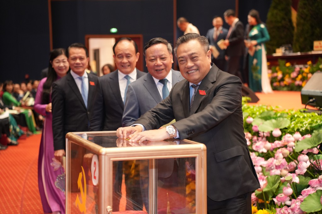 Khát vọng rồng bay và trọng trách của trái tim cả nước