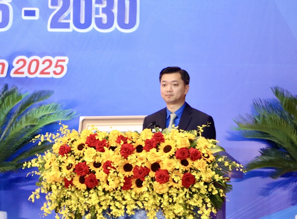 Anh Nguyễn Minh Triết - Bí thư Thường trực Ban Chấp hành Trung ương Đoàn, Chủ tịch Trung ương Hội Sinh viên Việt Nam phát biểu chỉ đạo tại Đại hội