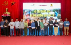 Văn Phú lan tỏa tinh thần “vị nhân sinh” giữa mùa mưa lũ