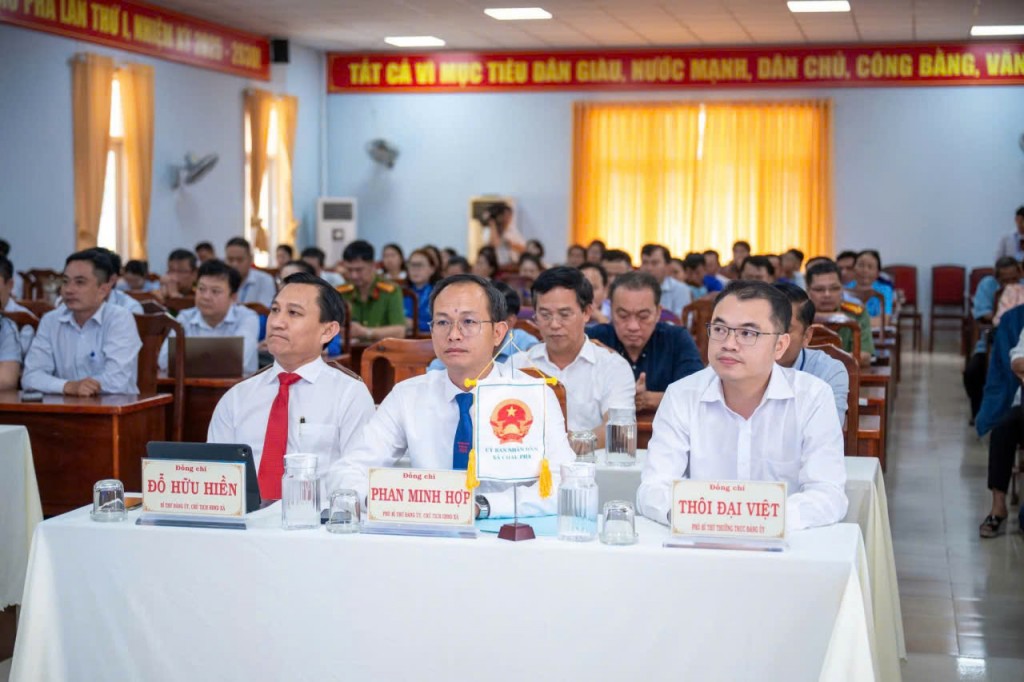 Xã Châu Pha phát động Phong trào “Bình dân học vụ số” Xã Châu Pha phát động Phong trào “Bình dân học vụ số”