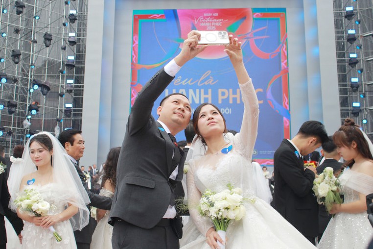 Hà Nội xây dựng Thủ đô hạnh phúc trong kỷ nguyên mới Hà Nội xây dựng Thủ đô hạnh phúc trong kỷ nguyên mới