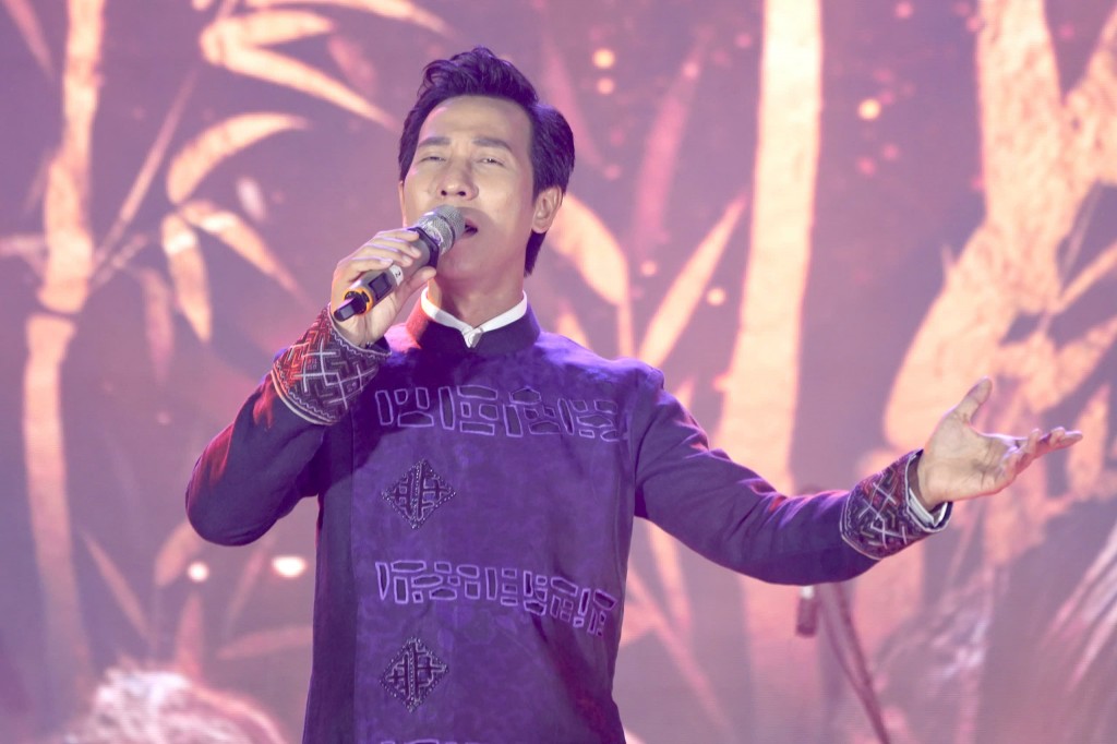 Chương trình có sự tham gia của nhiều thế hệ nghệ sĩ Chương trình có sự tham gia của nhiều thế hệ nghệ sĩ