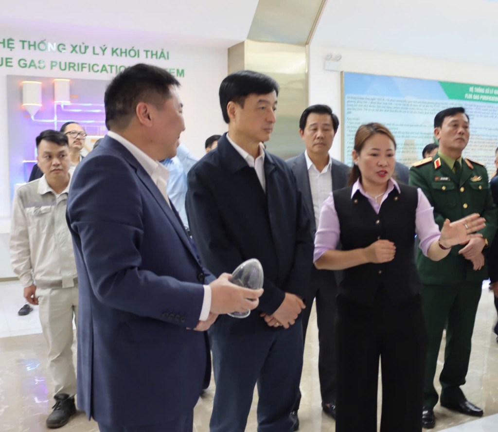 Khắc phục hạn chế, khó khăn, khai thác lợi thế của từng xã để phát triển