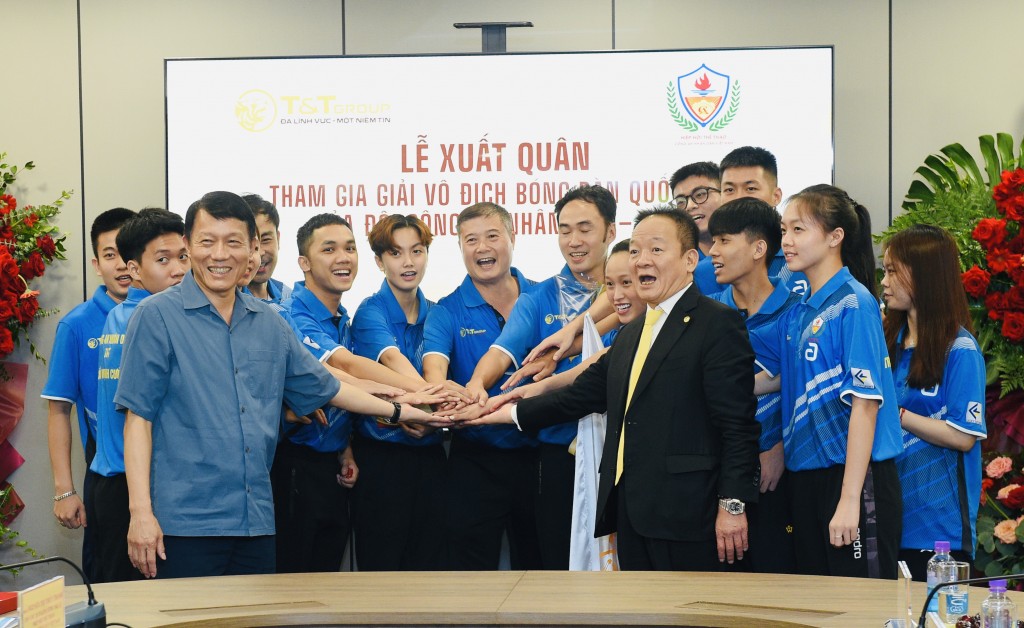 Đội Bóng bàn CAND - T&T ra đời là thành công tiêu biểu của mô hình xã hội hóa thể thao. Đội Bóng bàn CAND - T&T ra đời là thành công tiêu biểu của mô hình xã hội hóa thể thao.