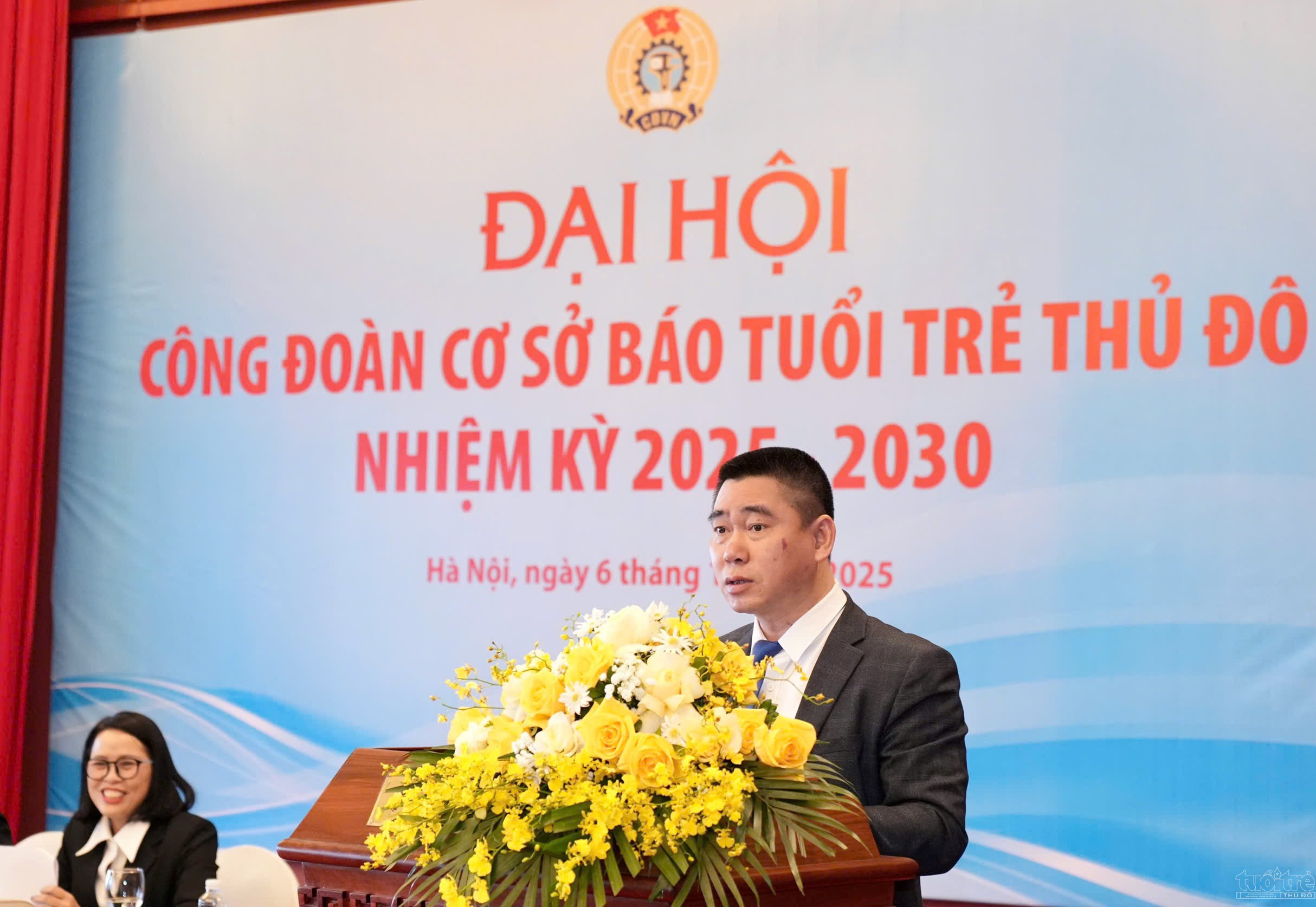 Đồng chí Nguyễn Vinh Quang, PV ban Thời sự Bạn đọc phát biểu Đồng chí Nguyễn Vinh Quang, PV ban Thời sự Bạn đọc phát biểu