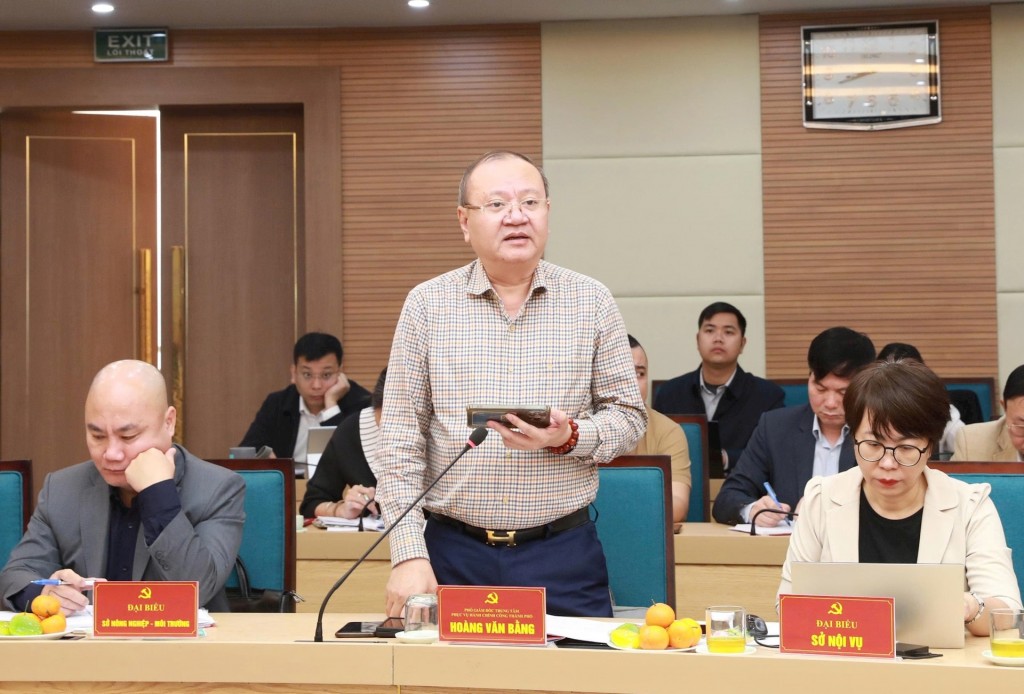 Phó Chủ tịch UBND thành phố Hà Nội Vũ Thu Hà làm việc với xã Gia Lâm Phó Chủ tịch UBND thành phố Hà Nội Vũ Thu Hà làm việc với xã Gia Lâm