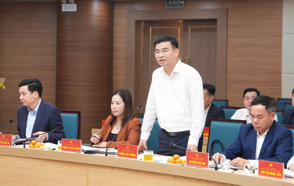 Phó Chủ tịch UBND thành phố Hà Nội Vũ Thu Hà làm việc với xã Gia Lâm Phó Chủ tịch UBND thành phố Hà Nội Vũ Thu Hà làm việc với xã Gia Lâm