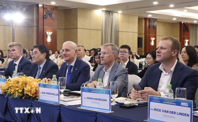 Các đại biểu EU tham dự Diễn đàn Hợp tác Kinh tế Thương mại Việt Nam-EU năm 2025 vào chiều 17/10, tại Thành phố Hồ Chí Minh. (Ảnh: Xuân Anh/TTXVN)