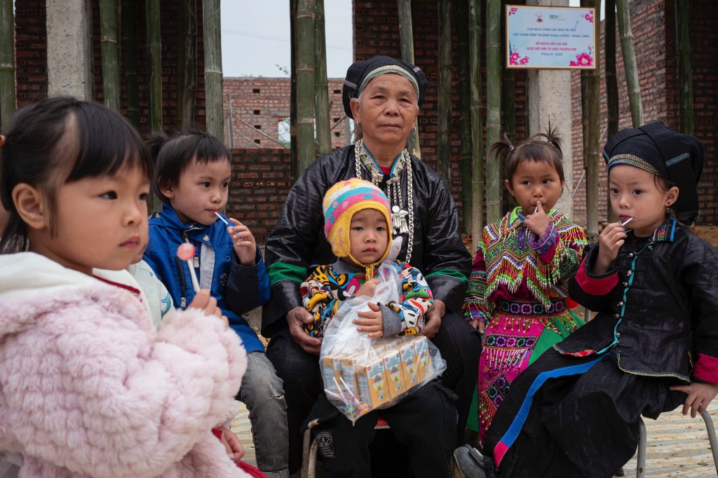 Bà Nông Thị Diu - Người dân hiến đất để xây điểm trường Bà Nông Thị Diu - Người dân hiến đất để xây điểm trường