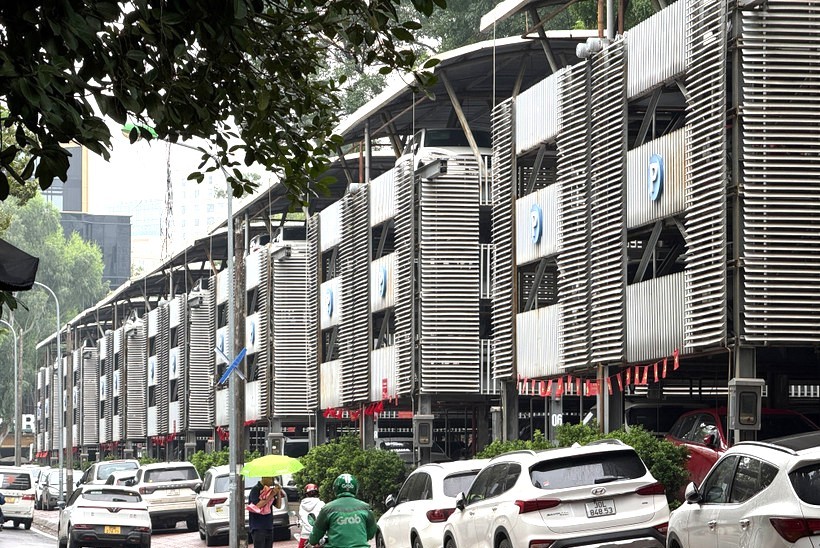 Giao thông tĩnh: Cần giải pháp mạnh biến quy hoạch thành hiện thực