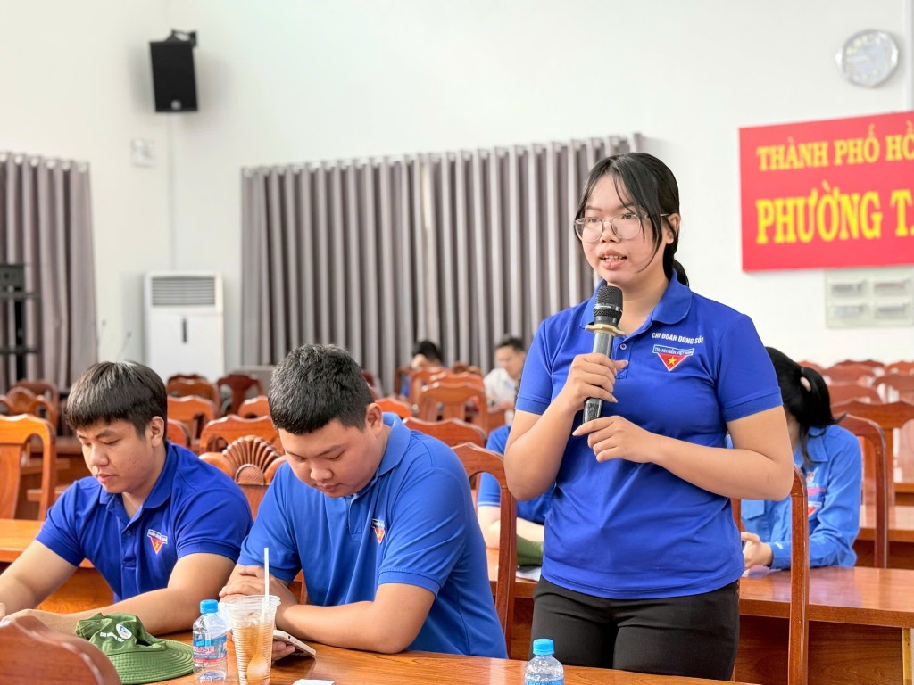 Phường Tây Nam tạo đồng thuận trong triển khai chuyển đổi số Phường Tây Nam tạo đồng thuận trong triển khai chuyển đổi số